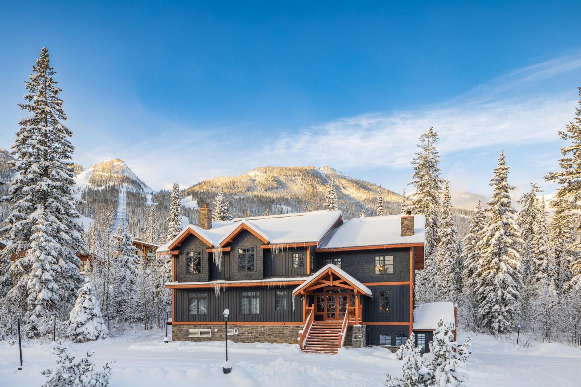 Copper Horse Lodge Golden Exterior foto