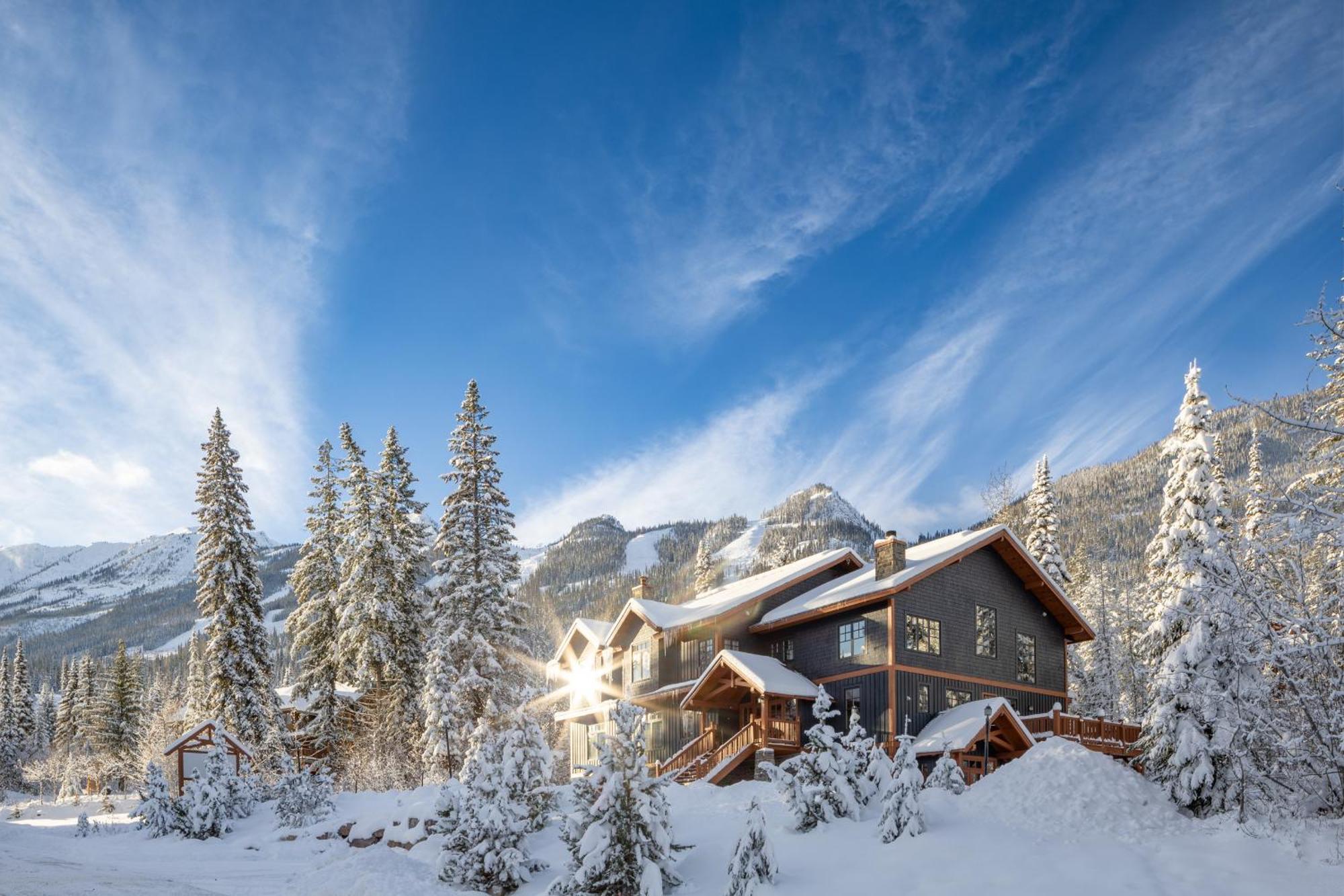 Copper Horse Lodge Golden Exterior foto