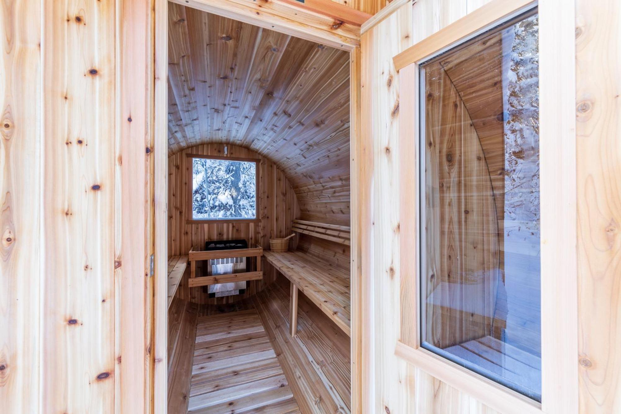 Copper Horse Lodge Golden Exterior foto